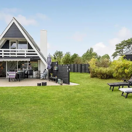 Holiday home Stunning In With House Sea View Lemvig