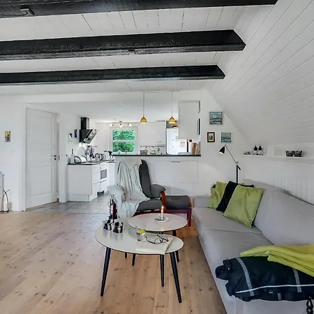 Holiday home Stunning In With House Sea View