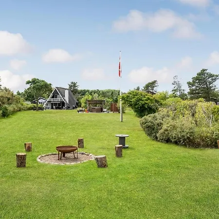 4 Bedroom Beautiful Home In Lemvig Casa vacanze Lemvig