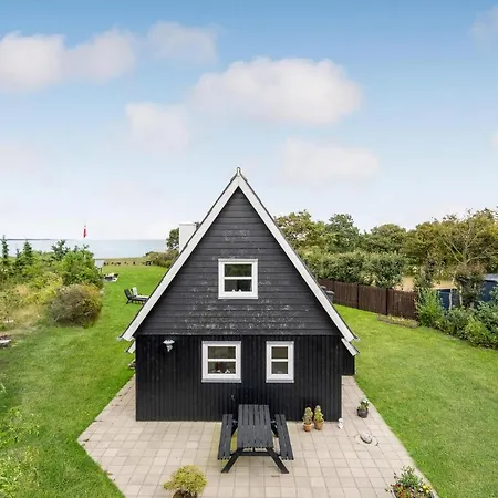 4 Bedroom Beautiful Home In Lemvig *
